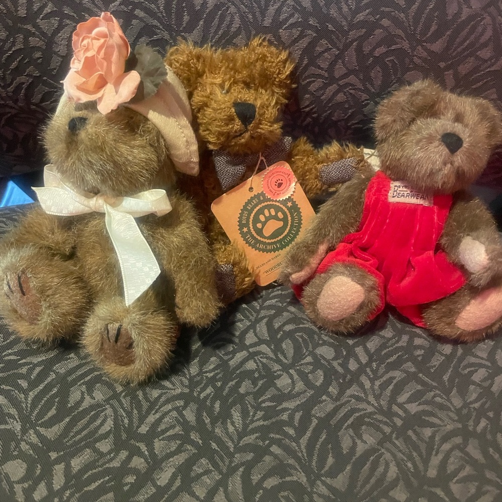 Boyds Bears Trio with Cream and Red Accents